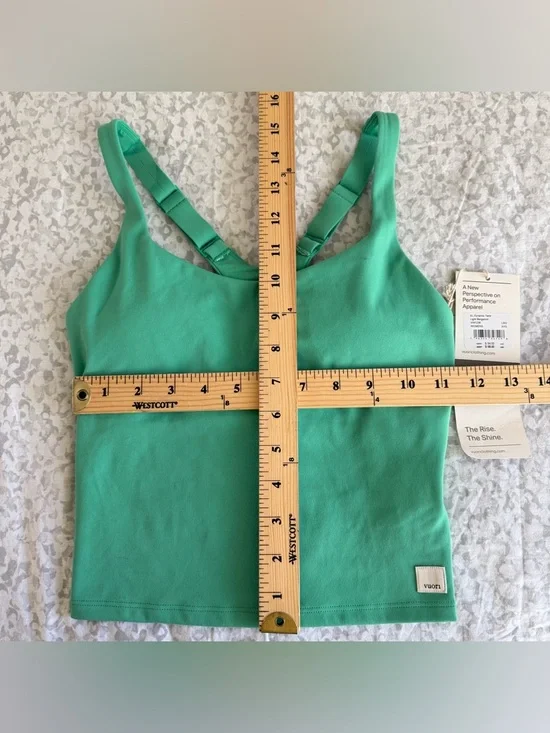 NWT Vuori Women’s SL Dynamic Tank Light Bergamot VW1236 Women's Size XXS - Picture 3 of 5